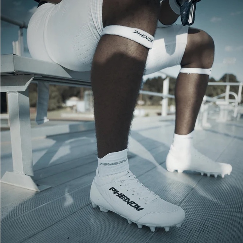 Phenom velocity football cleats